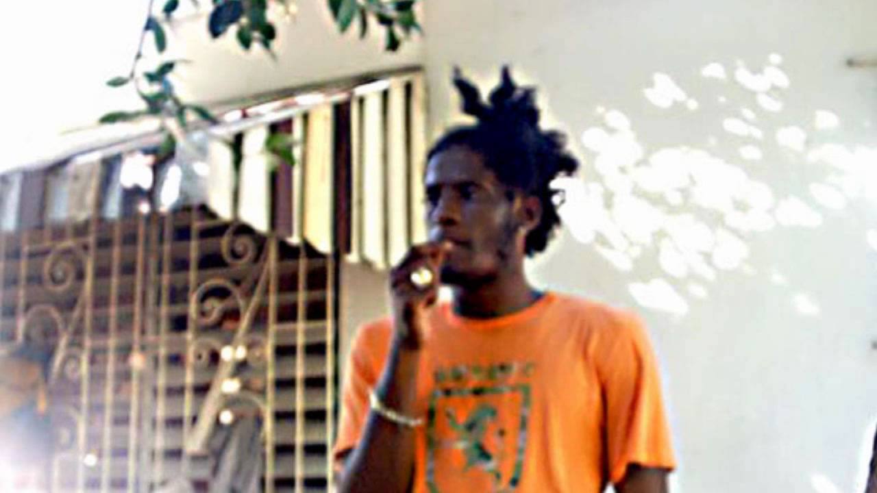 aidonia - JUST LIKE FOOTBALL