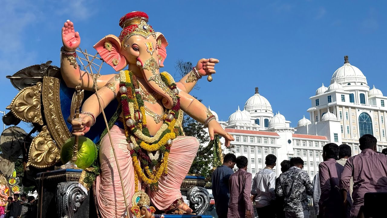 Ganesh Shobha Yatra 2025 | Ganesh Visarjan Procession at Tank bund | Ganesh Shoba Yatra in Hyderabad