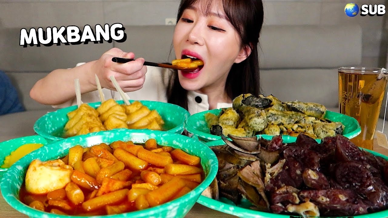 매콤달달한 미미네 국물떡볶이, 찹쌀순대, 김말이튀김, 어묵까지 배터지게 먹방❤ Spicy Tteokbokki, Sundae, Fried foods, Eomuk MUKBANG