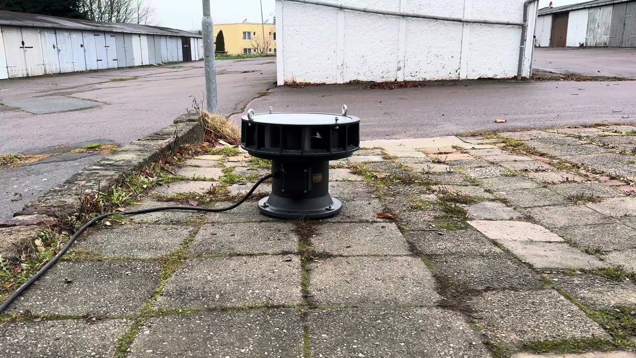 Sirenenprobe mit DS977 Feuerwehrsirene Luftschutzsirene Ex DDR