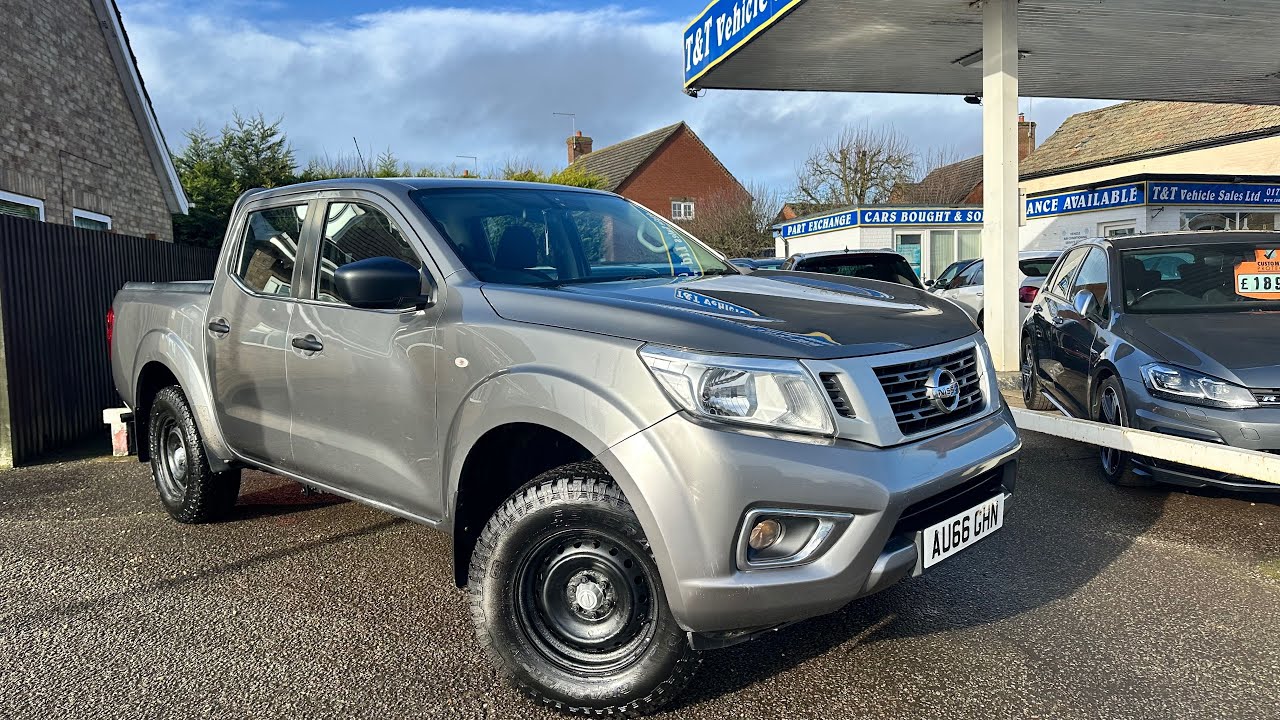 Nissan 2.3 NP300 Navara Visia DCI 4WD