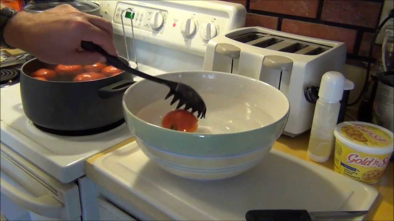 Making Spaghetti Sauce - L2Survive with Thatnub
