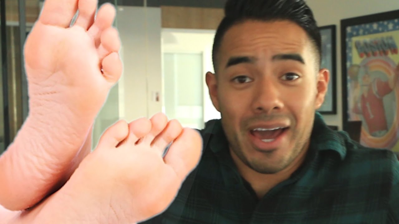 Latino Mythbusters : Can You Catch A COLD Walking BAREFOOT | mitú