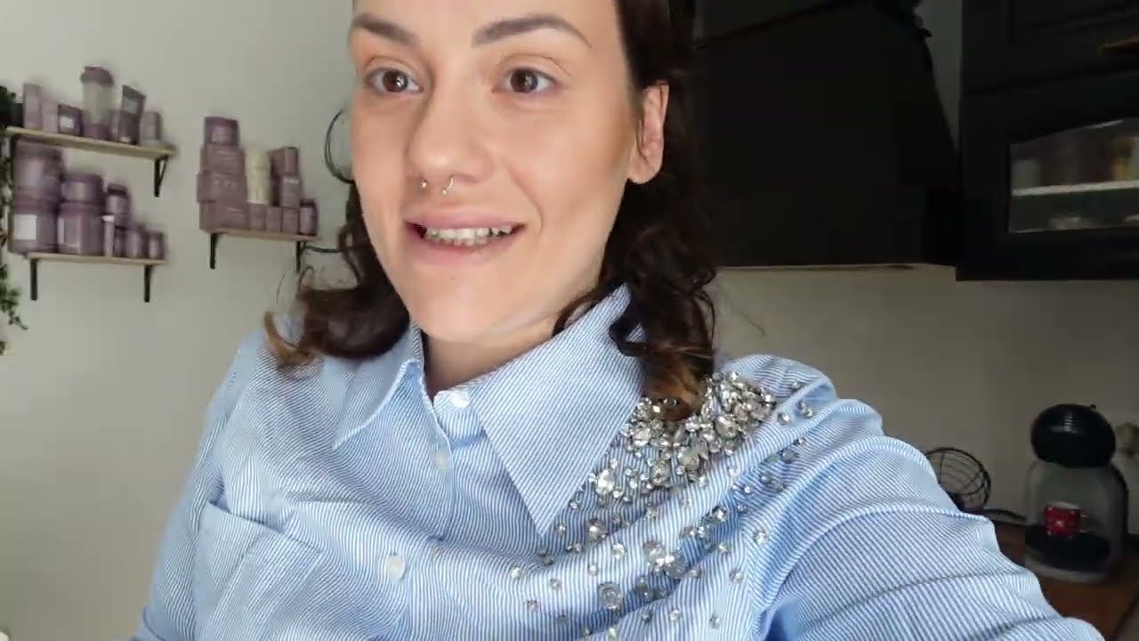 FILIPPO STA MALE - RIDIPINGIAMO IL BAGNO - SPESA TODIS !  VLOG