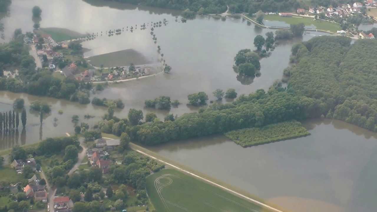 Flug über Bad Dürrenberg 08.06.2013 beim Hochwasser 2013 (Borlachturm) HD