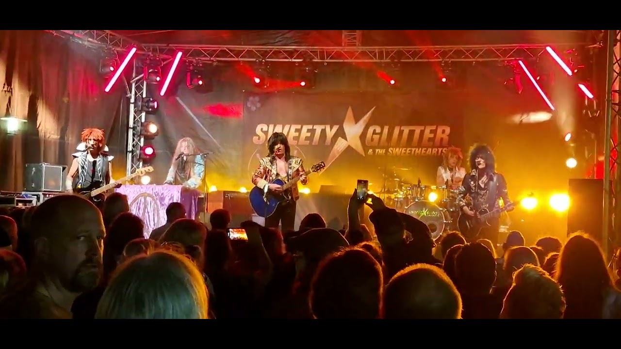 SWEETY GLITTER & THE SWEETHEARTS live Burgdorf 30.04.2025 Zugabe American Pie (20250430 220007)