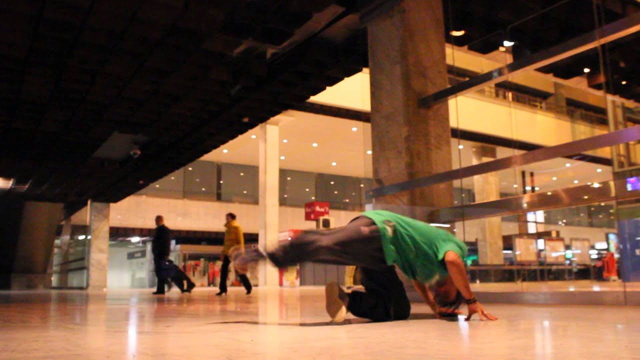 Alex (Thecage - Legion X) - Hip hop dancer