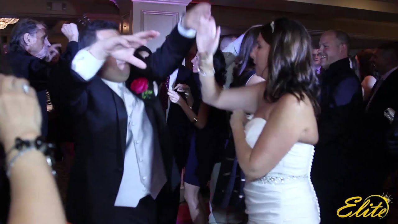 NJ DJ Tom Monaco Rocking a Wedding at The Olde Mill Inn
