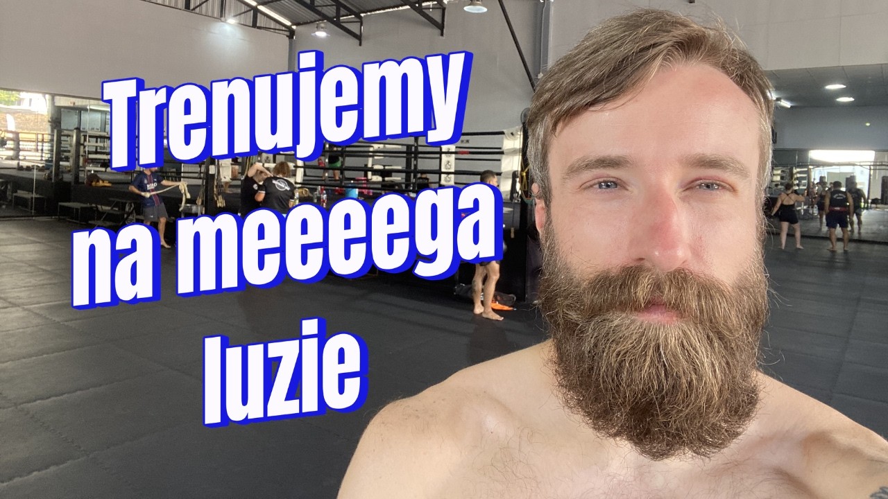 TRENUJEMY NA MEEEEGA LUZIE W STING HIVE MUAY THAI