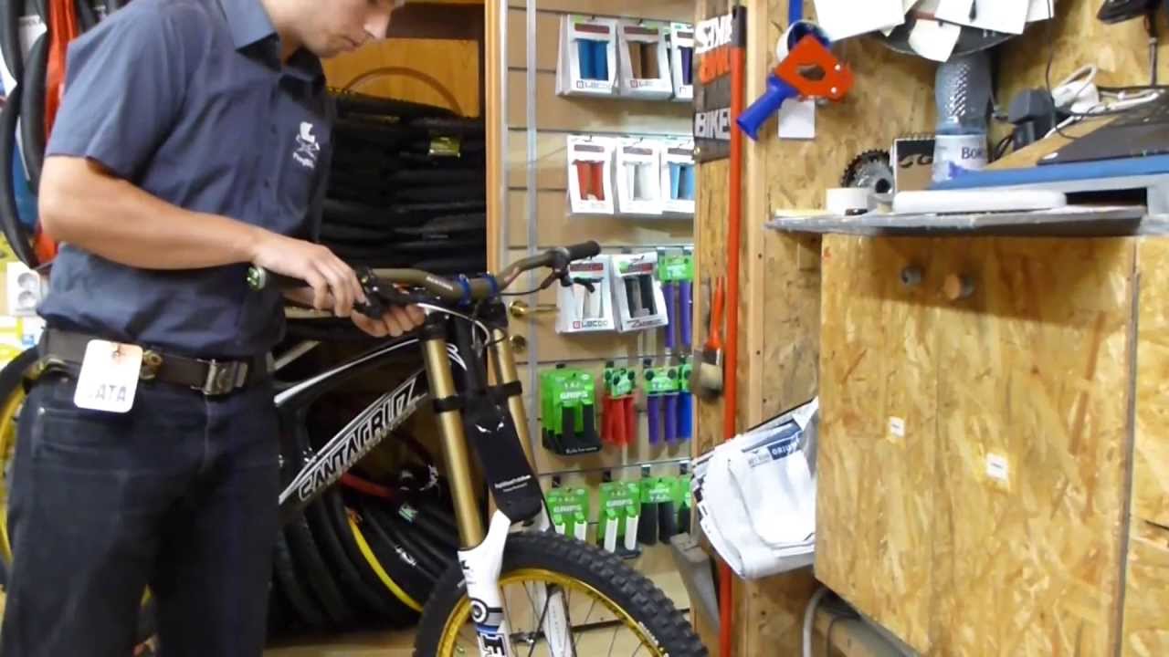 Revizie bicicleta la PlayBike