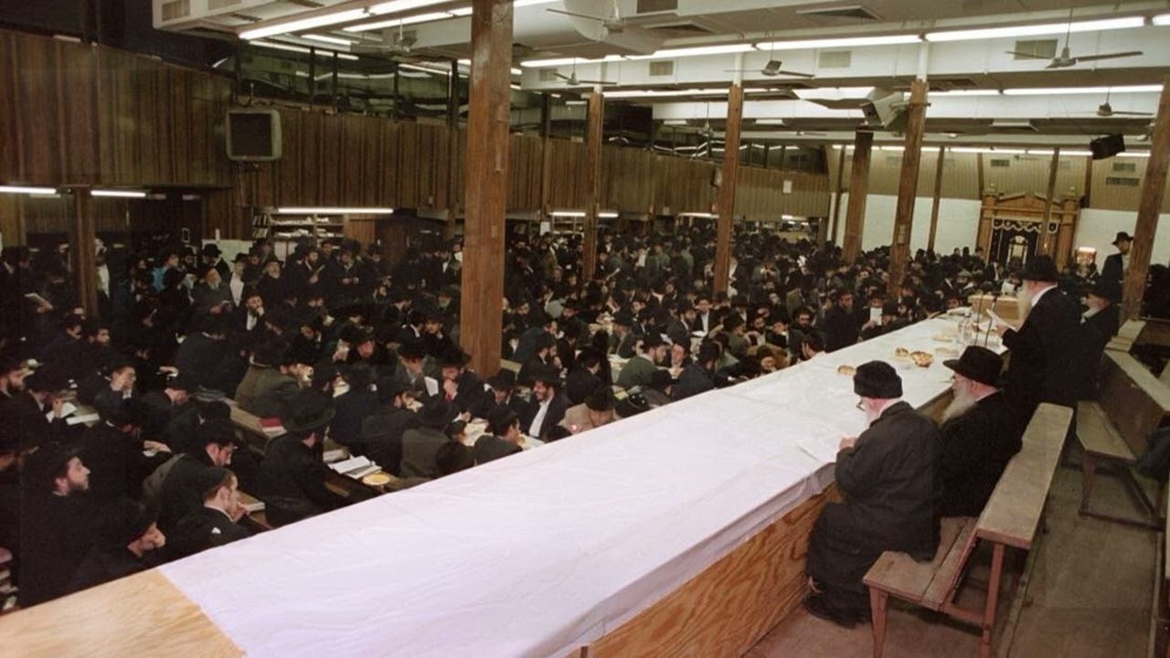 Farbrengen Tes Vov Elul 5748 | התועדות עם הנהלת הישיבה ט"ו אלול תשמ"ח