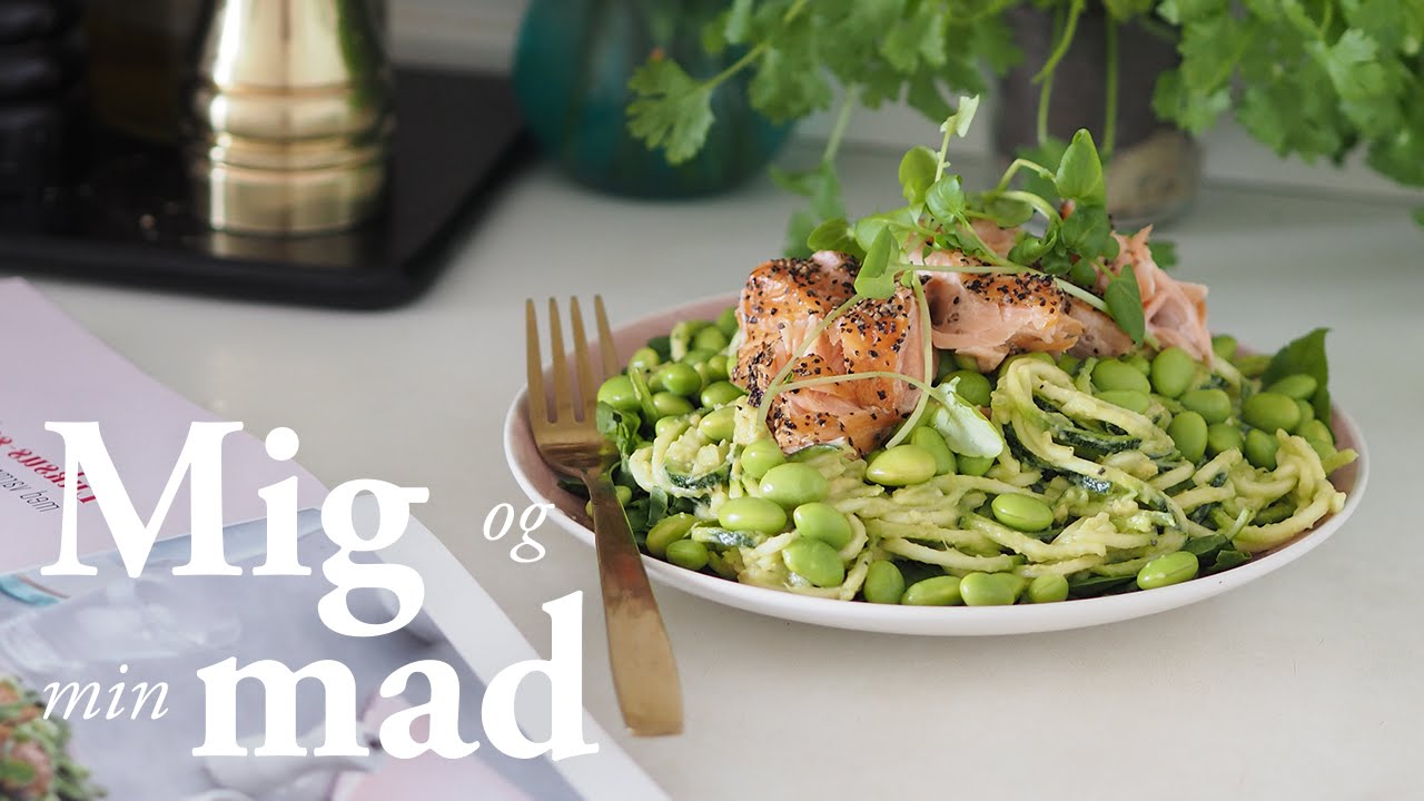 Squashpasta med avocado og røget laks | Emma Martiny