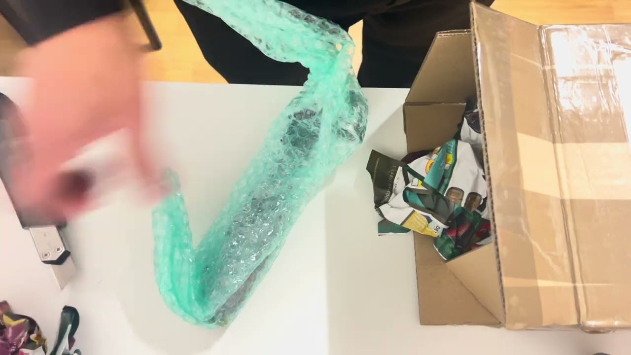 A wonderful Thursday Unboxing a lovely Kyosho GXR Nitro Engine..