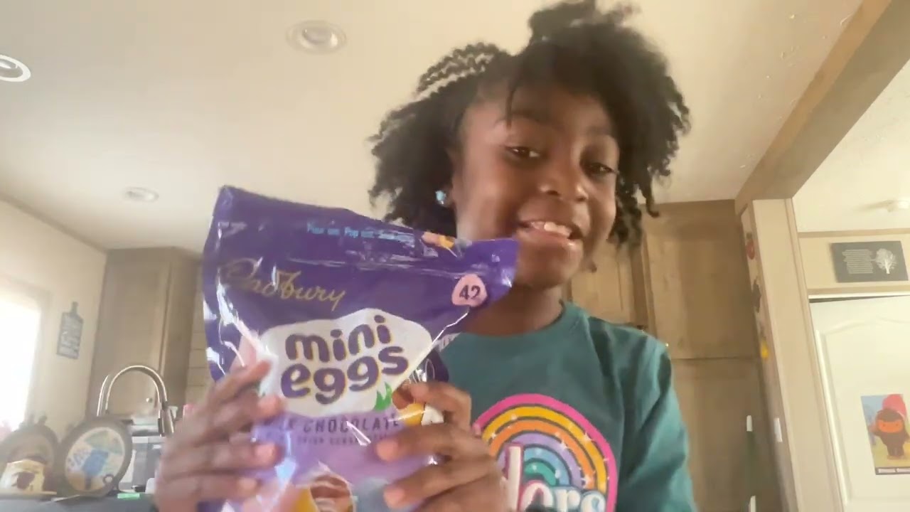 TRYING *NEW* MINI CHOCOLATE EGGS!