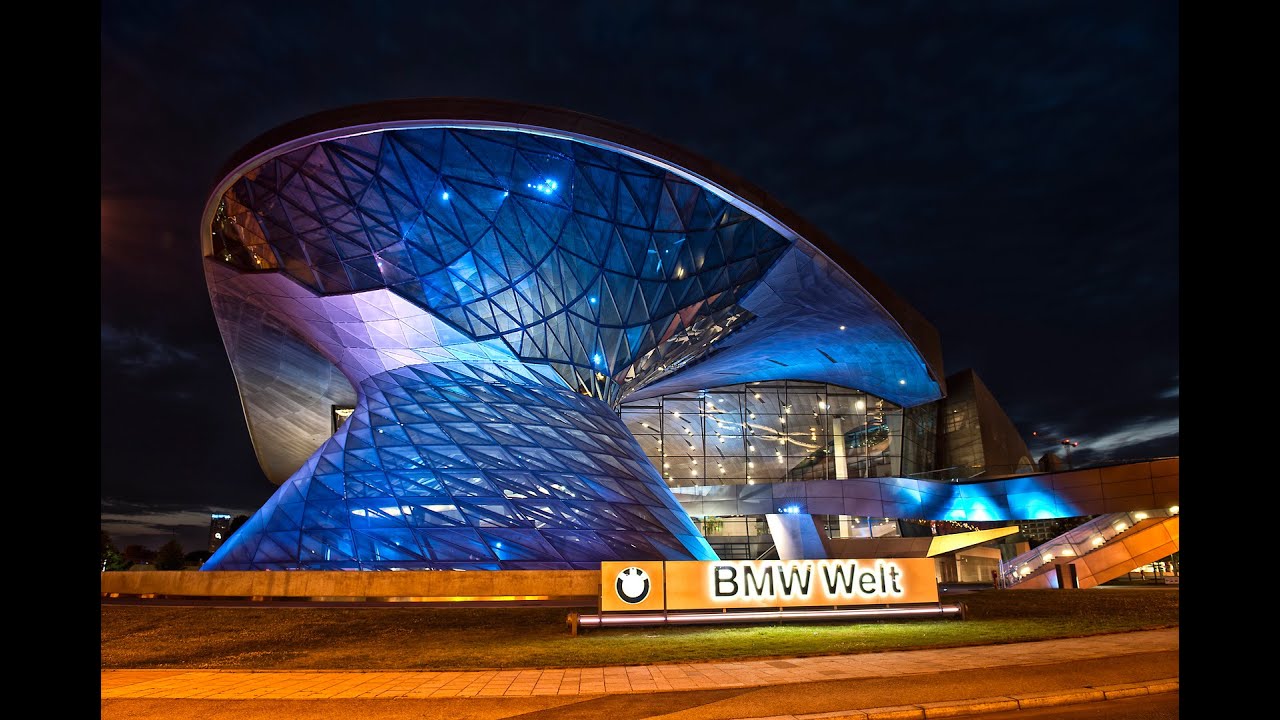Berkunjung ke BMW Welt dan FC Bayern Store di Kota Muenchen