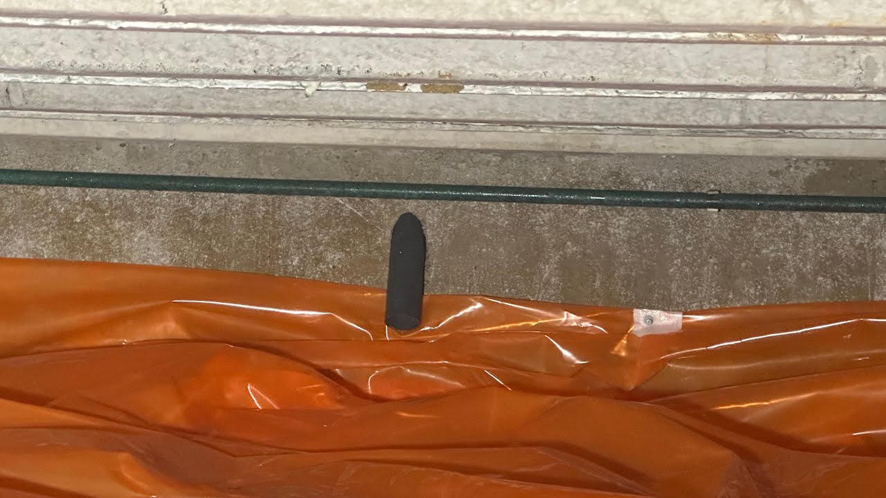 Waarom moet kruipruimte ventilatie persé onder 45 graden geboord worden?