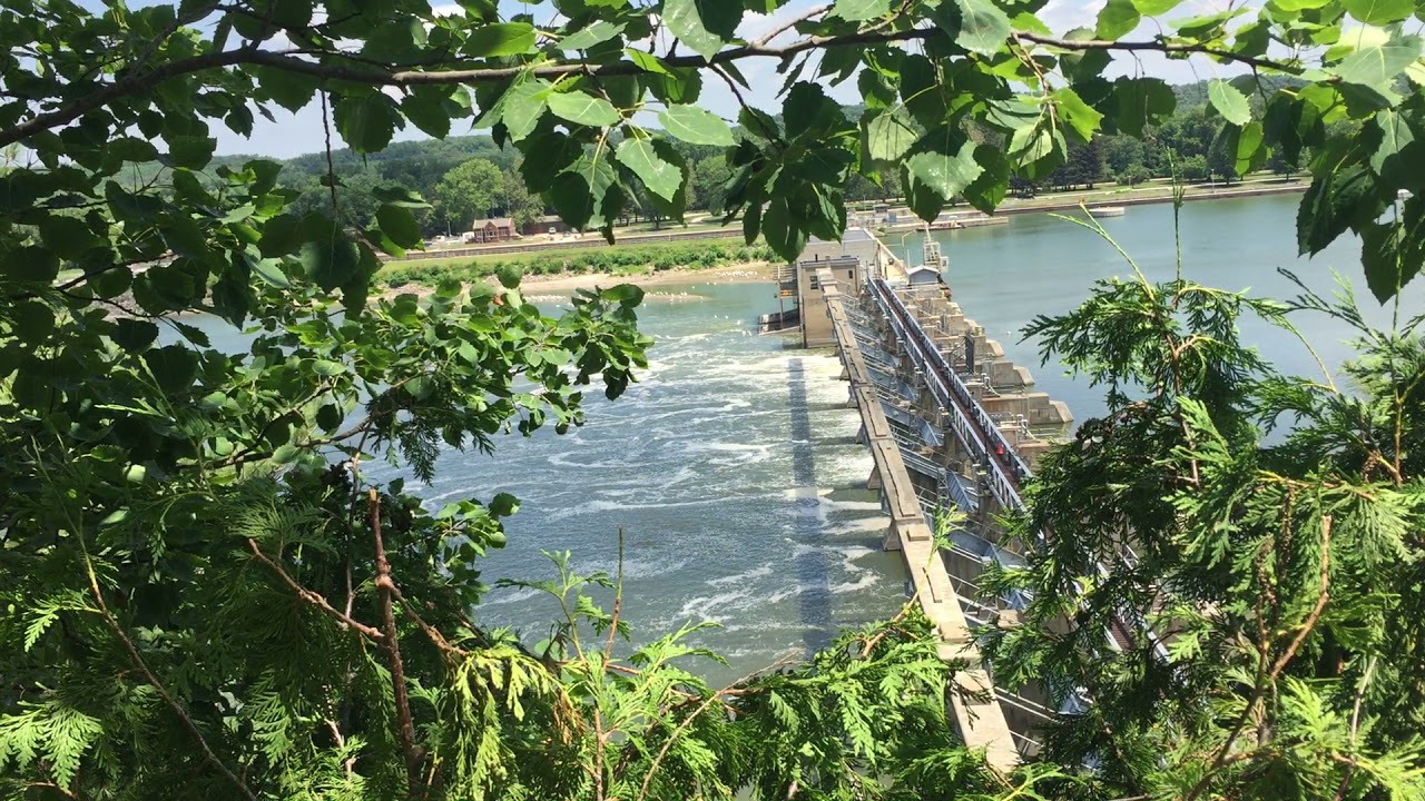 Starved rock - Dam Illinois river