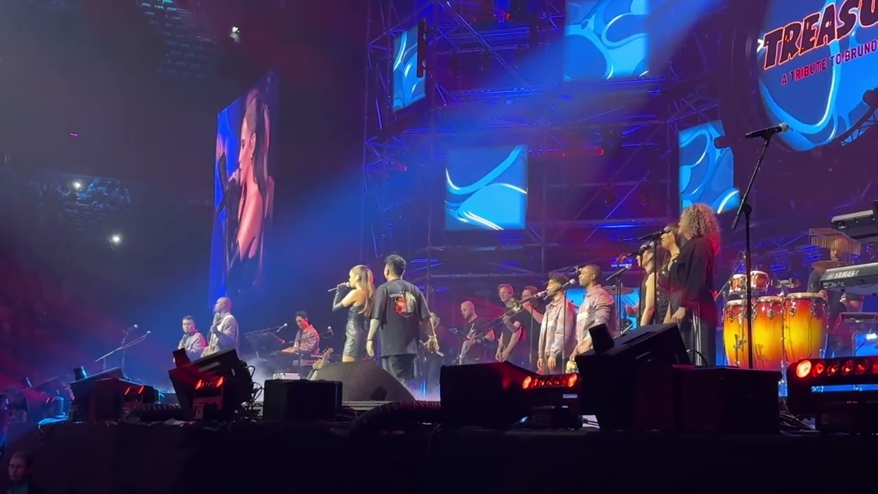 Treasure - Die with a Smile - Ziggo  - Live