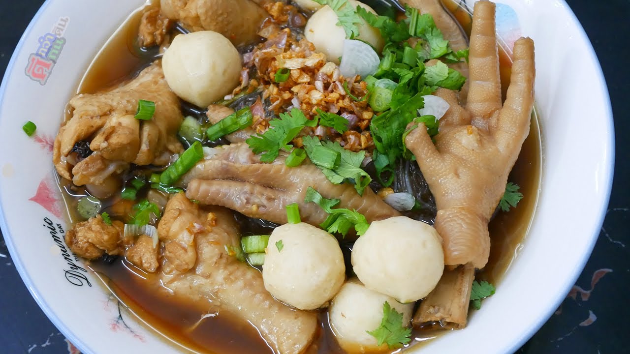 กินร้อนๆ รับอากาศเย็นๆ ต้มเส้นไก่ สูตรที่ถูกใจ น้ำซุปหอมเครื่อง เส้นเหนียวนุ่ม ไก่เปื่อยกำลังดี