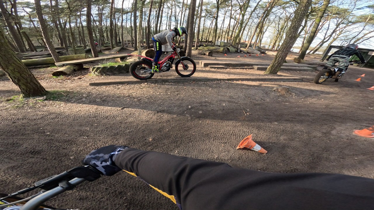 Moto trials basic training with Alex van den Broek | Trial club Breda | RAW SOUND [4K Onboard]