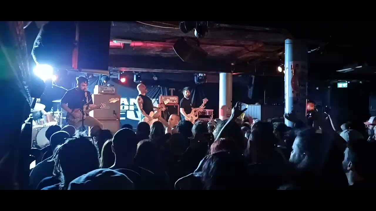 Planet of Zeus - Macho Libre (live)