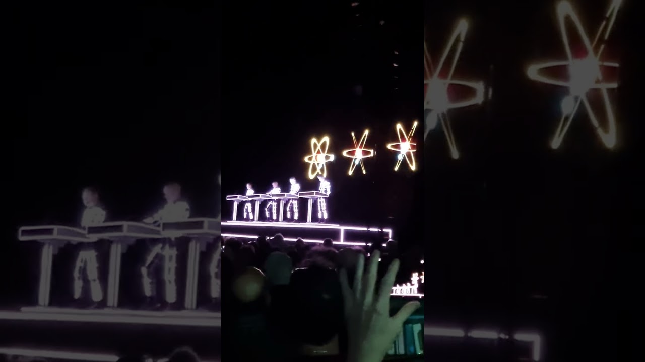 Kraftwerk, "Radioactivity", Afas Live, Amsterdam 2 december 2025