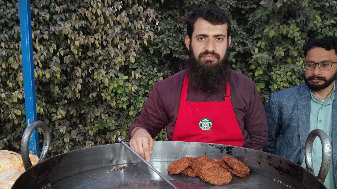 Zia ul Rahman Chapli Kabab is live | Start friends join kro like zaror kren | Multan