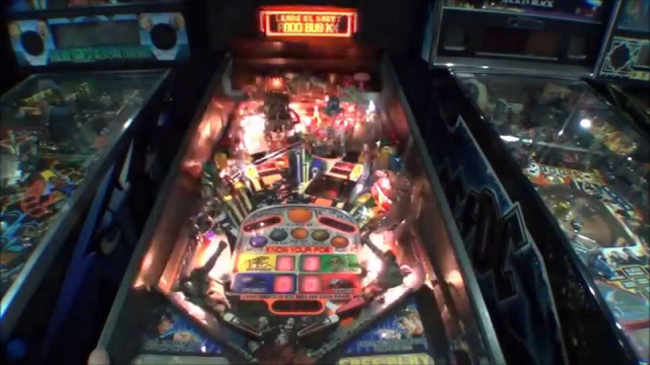 Sega Starship Troopers Pinball machine 1997