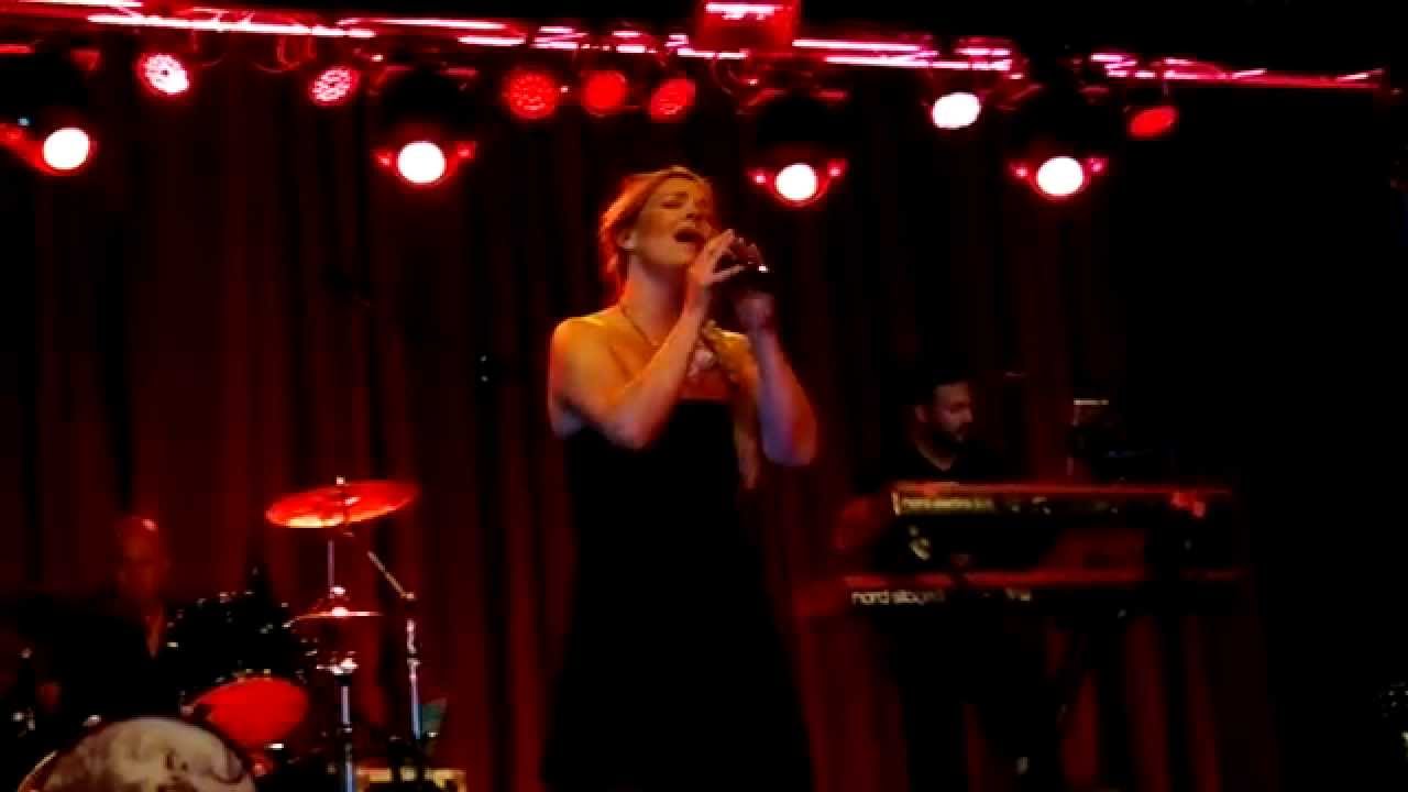 Anette Olzon - Invincible, Live