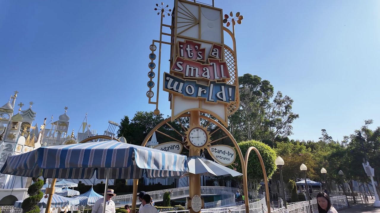Disneyland's It's a Small World 4K 60fps 09/06/2025