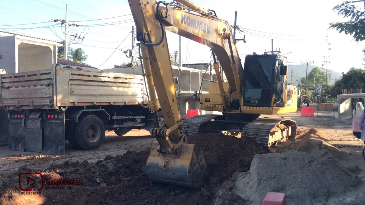 เจอบังมีนขาโหด Komatsu Pc210-10M0 ขุดเจาะวางท่อบอกซ์ระบายน้ำท่วมจัดเต็มเสียงเครื่องกระหึ่ม