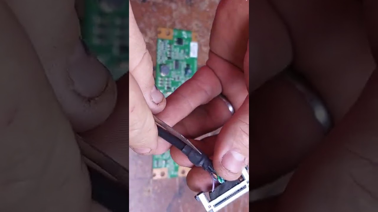 adaptando um displey da LCD Sony bravia klv32LL50 para uma lg 32 smart e fazendo o cabo lvds