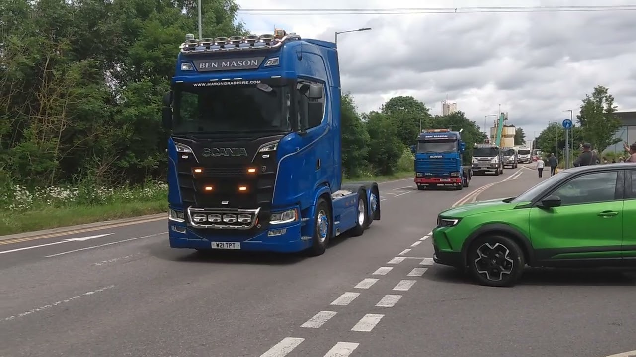 Dunstable and Leighton buzzard truck convoy 2024