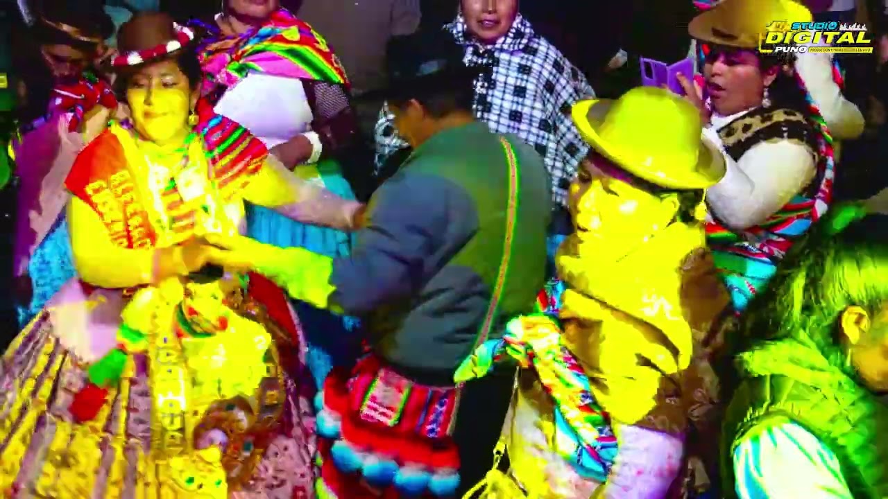 MUÑEQUITA LEYDI - MANTO CHICO -  PUNO - PERU