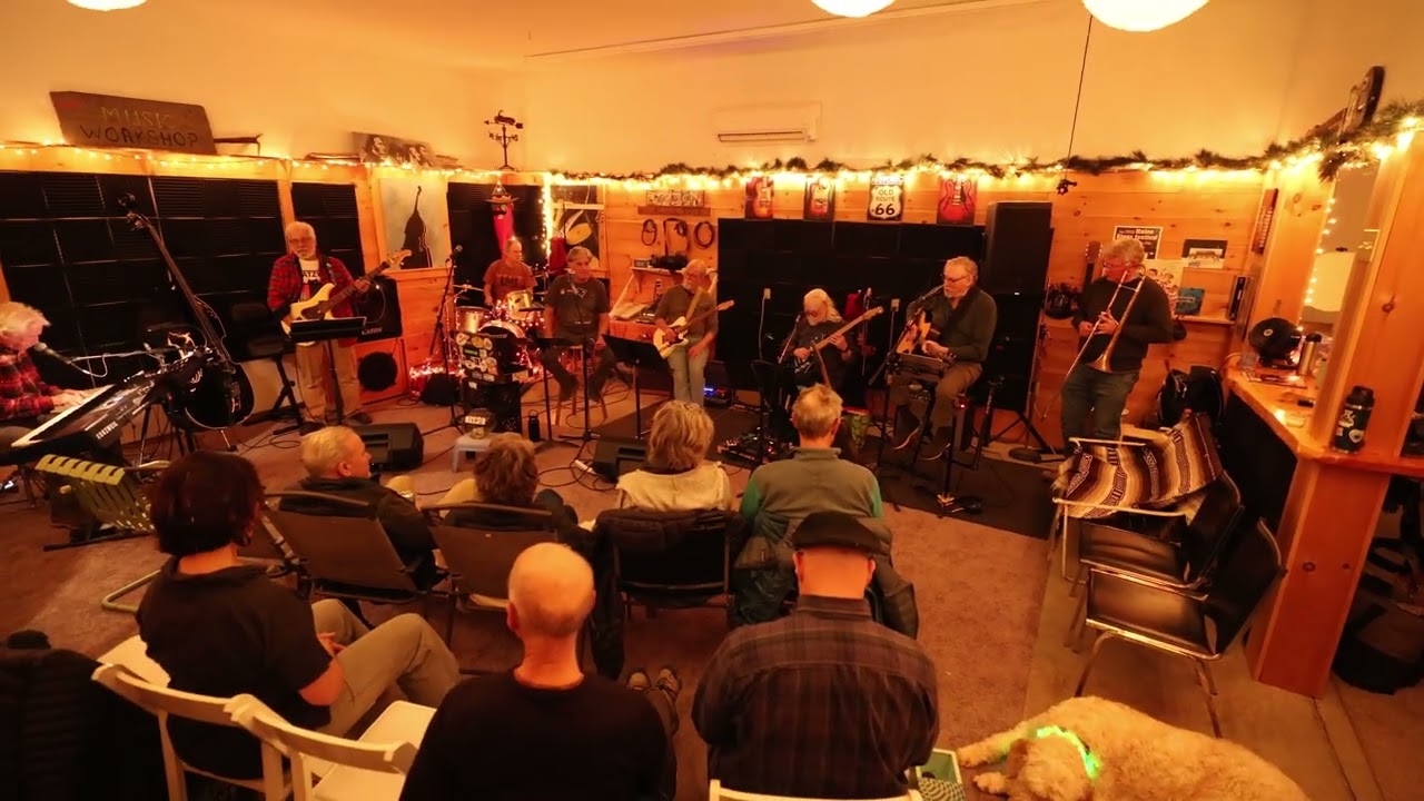 Use Me ~ Johnny & Friends, 2/7/26 ~ Jerry Hobson on vocals.  (Bill Withers)