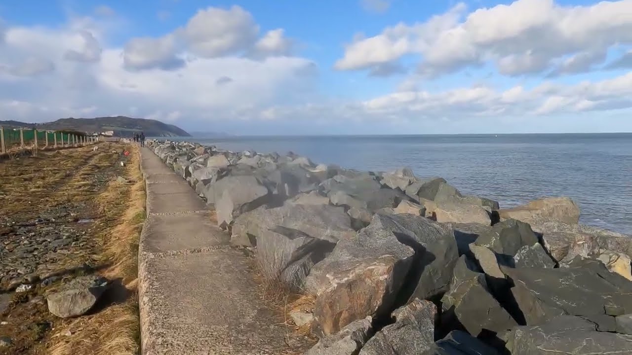 Walking along the COASTLINE in COUNTY WICKLOW in IRELAND🇮🇪