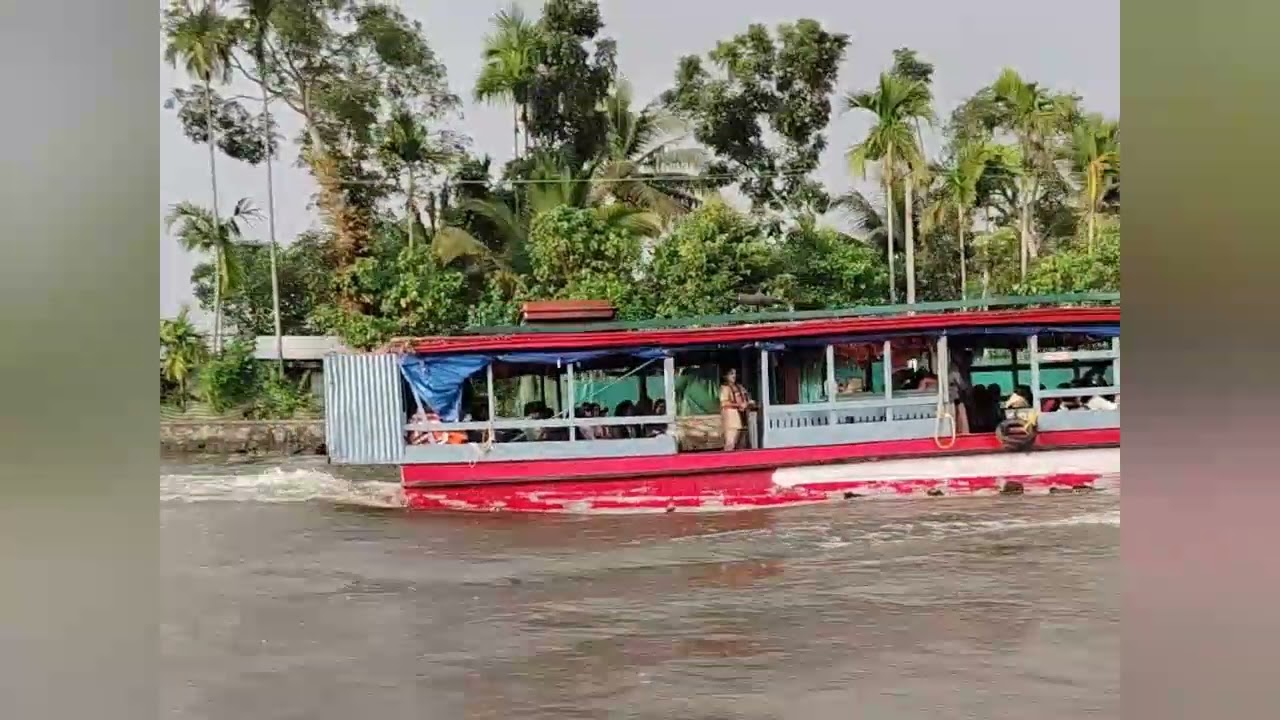 Kerala Water Transport @ Punnamada Lake Alappuzha