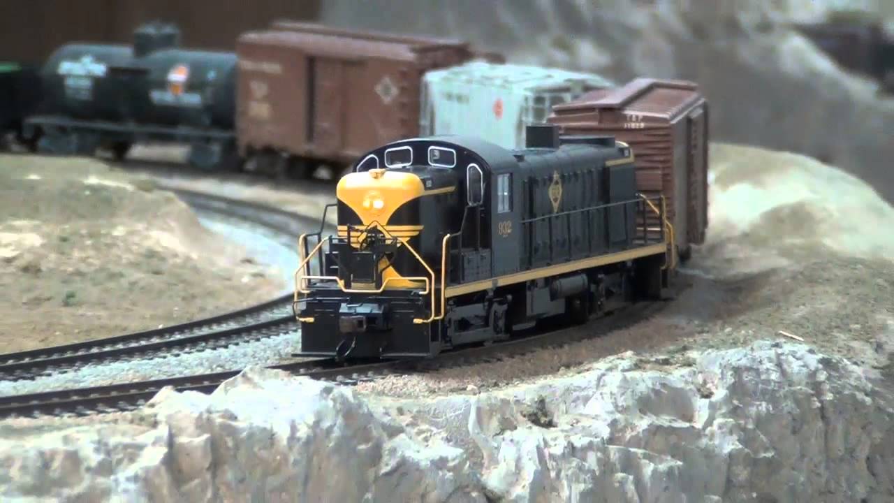 Erie ALCO RS-3 - Bachmann EZ-DCC Sound On Board - Soundtraxx HO scale