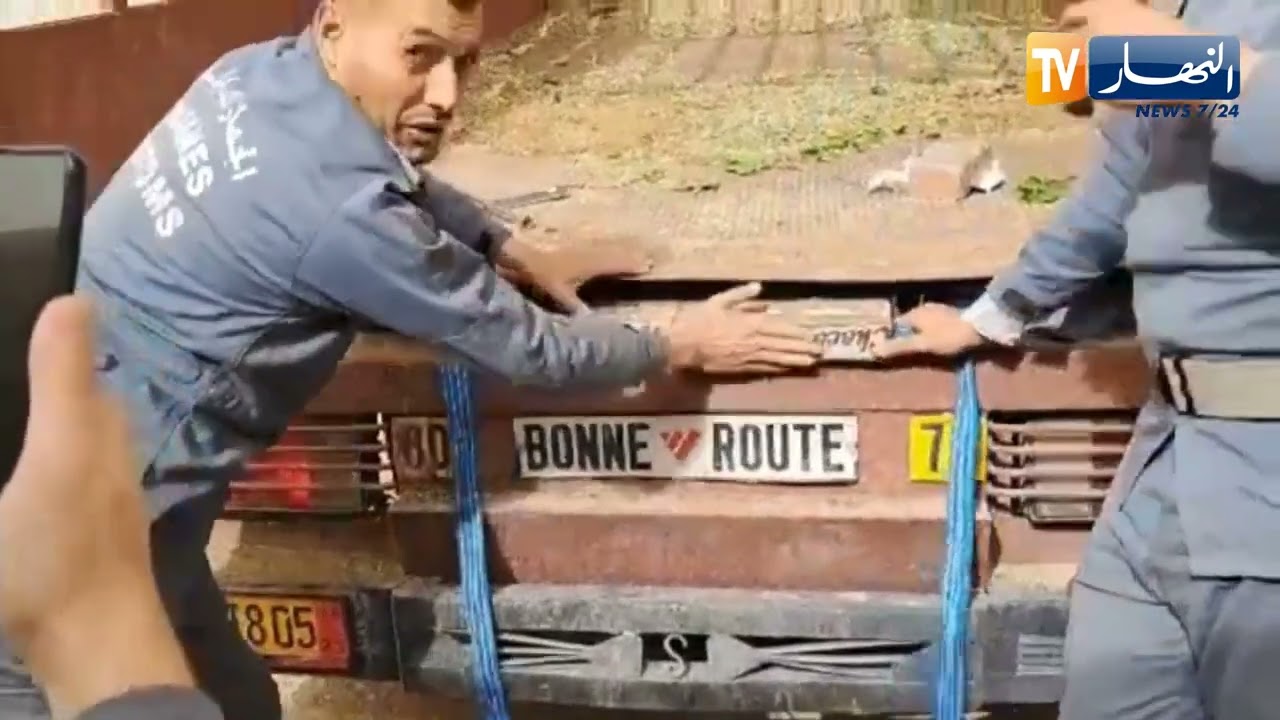 تيارت.. شاهد كيف عثر أعوان الجمارك  بالسوقر على أكثر من.. قنطارين.. من الكيف على متن شاحنة