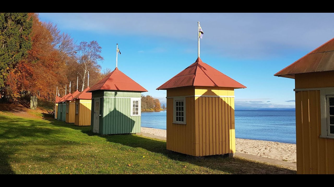 Badhytterna i Hjo och hur det kunde gå till när man badade förr..