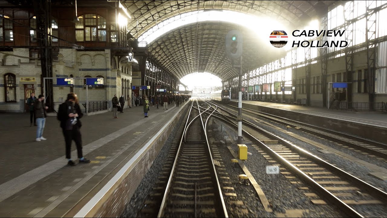 The most cinematic station in the Netherlands: Rotterdam - Haarlem Virm 11 mrt 2022
