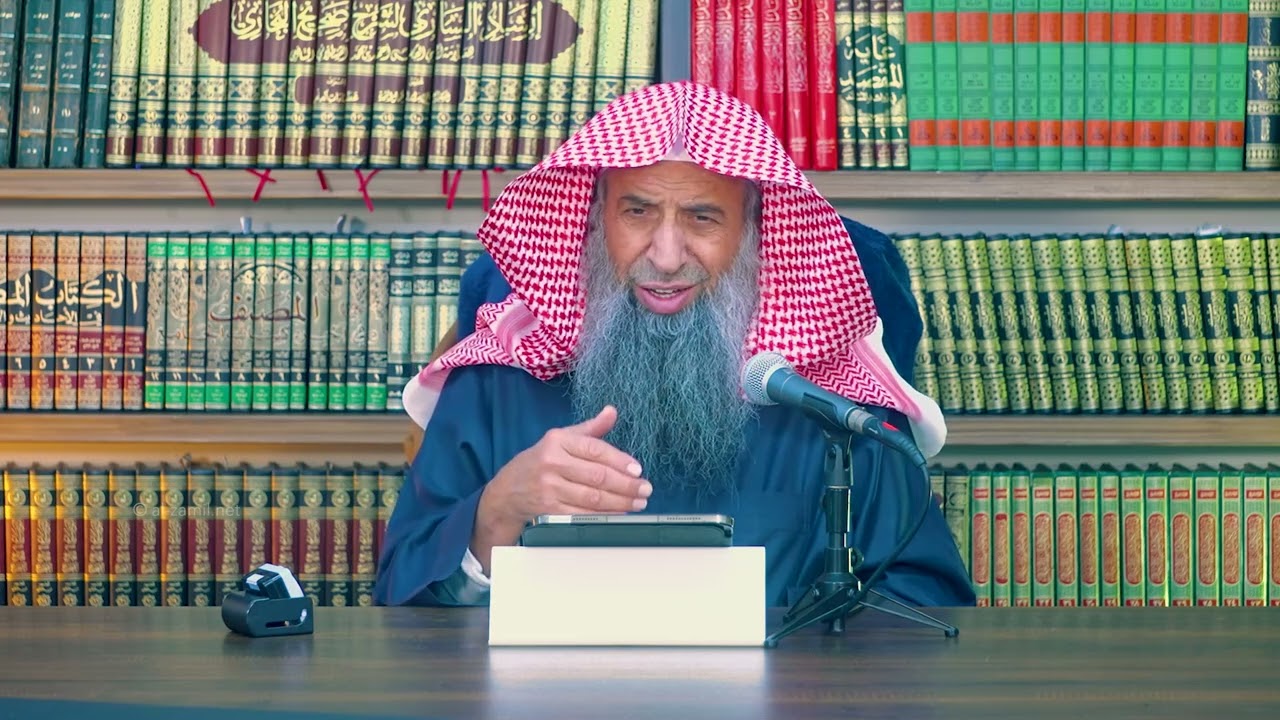 ما حكم شراء الطعام عن طريق التطبيق أثناء الاعتكاف بالمسجد؟