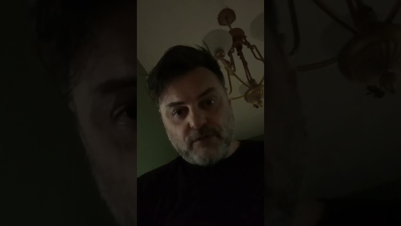 Rob Schmidt, Director of Wrong Turn is coming live tomorrow - Late Night Show with Alavi