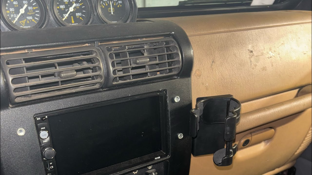 Jeep Tj cup/phone holder install // Hooke road multi-function drink cup holder phone mount