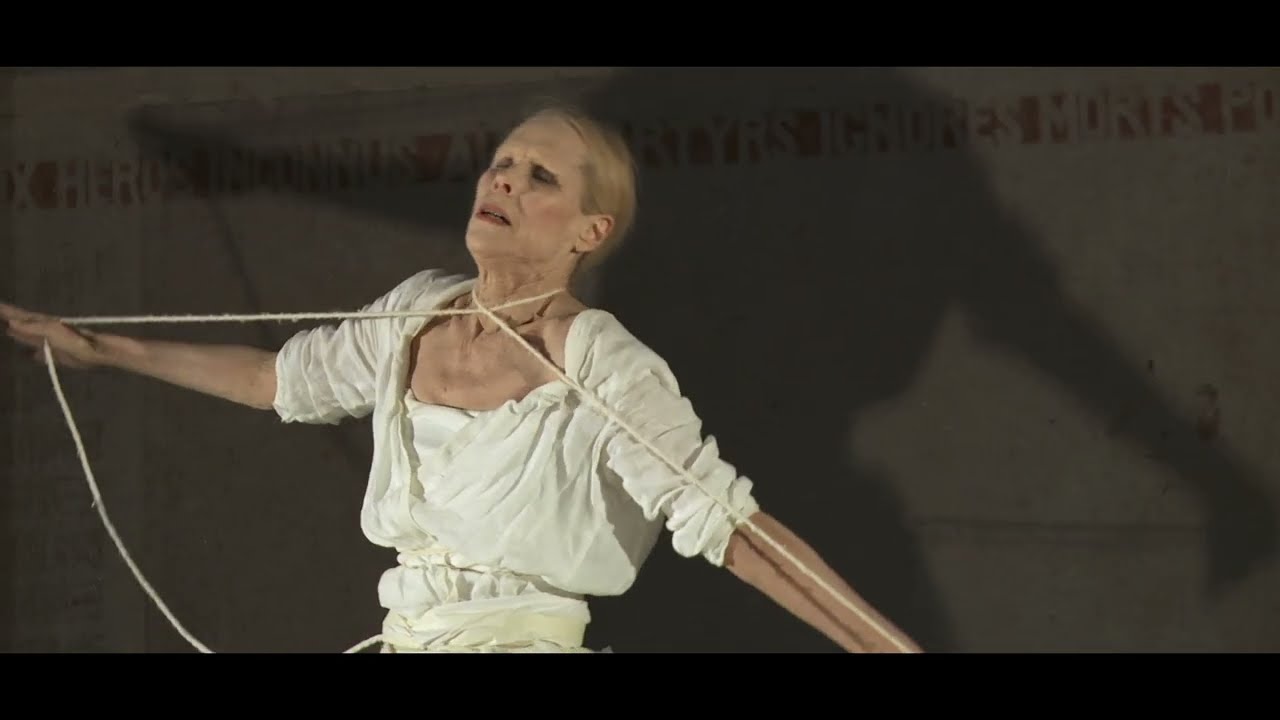 Carolyn Carlson - Giotto (des vices et des vertus) - Panthéon 2016