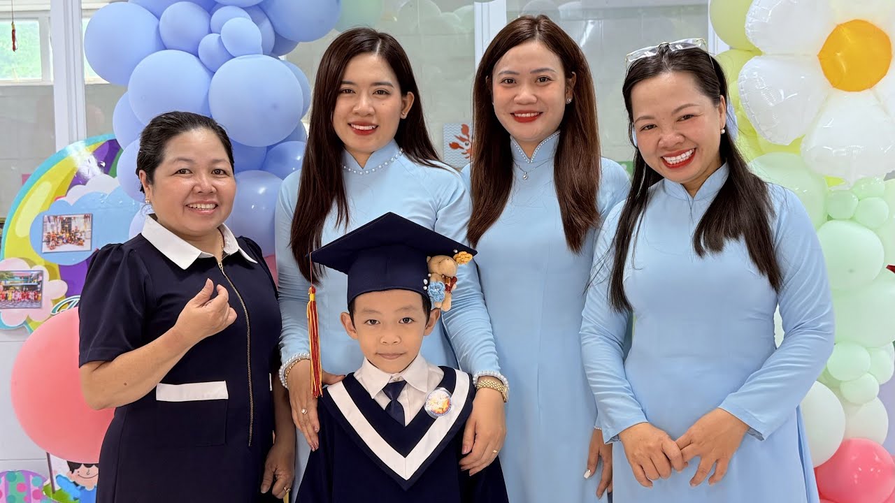 KỶ NIỆM LỄ RA TRƯỜNG CỦA CỤC CƯNG QUỐC JOBS, HÍ HÍ