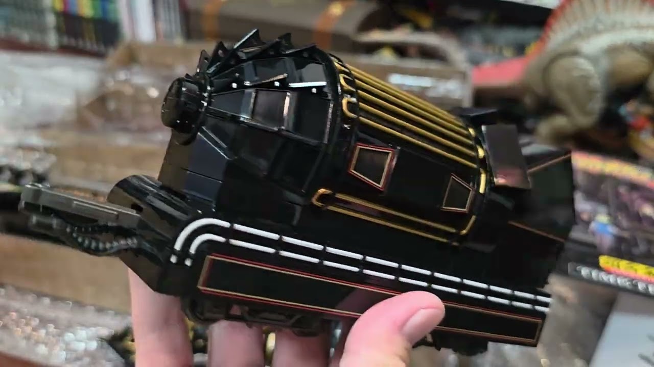 Unboxing SOC Back To The Future Time Train!!! Great Scott!!! This is Heavy!!