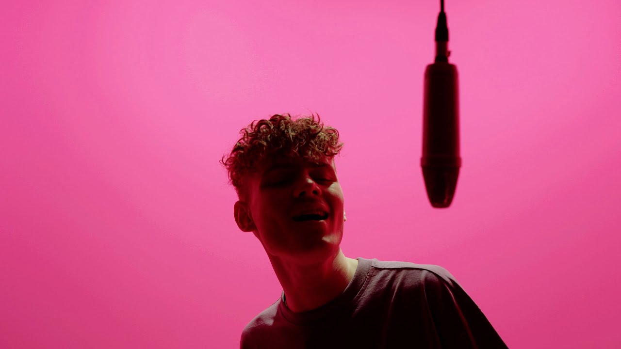 LUYS  - Paraglider (official video)