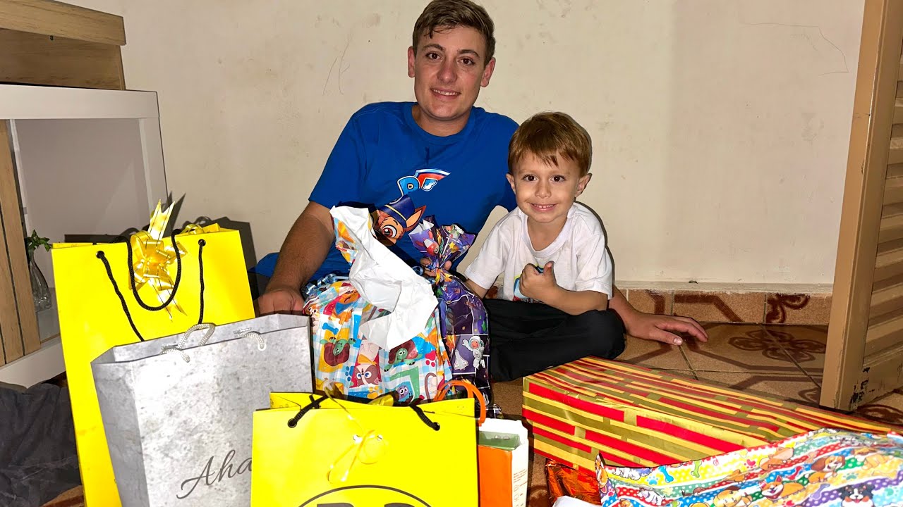 ABRINDO OS PRESENTES DO ANIVERSÁRIO DE 4 ANOS DO FRANCISCO ❤️