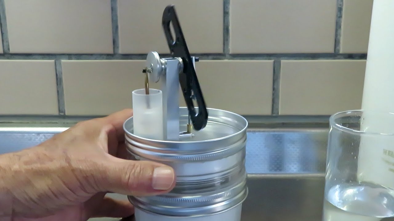 低温度差スターリングエンジン　LTD Stirling engine
